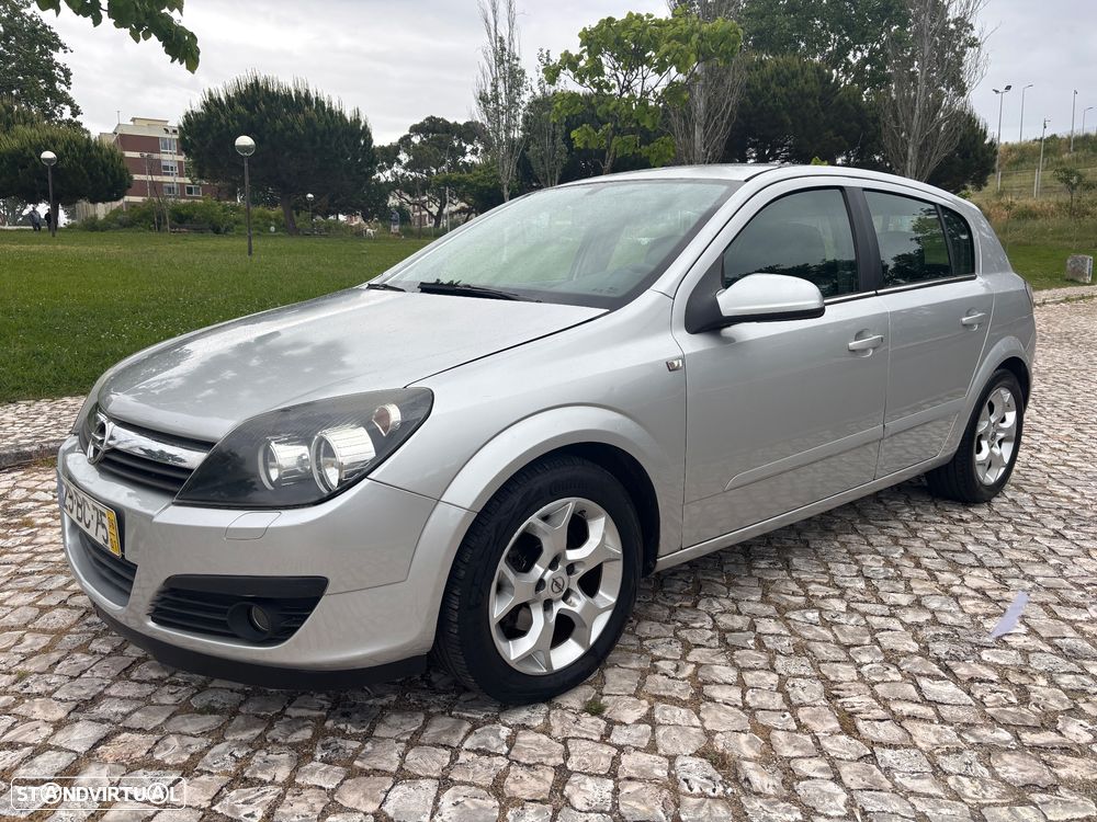 Opel Astra 1.3 CDTI Cosmo - 1
