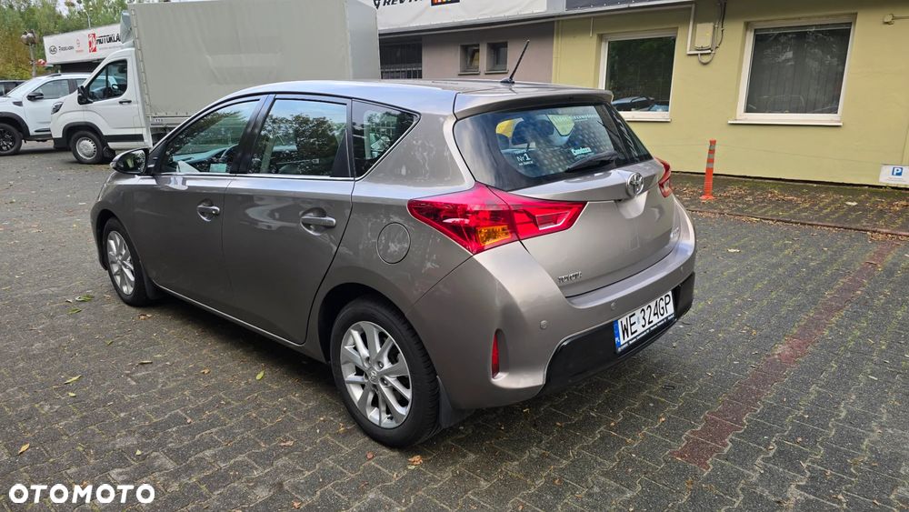 Toyota Auris 1.6 Prestige - 6