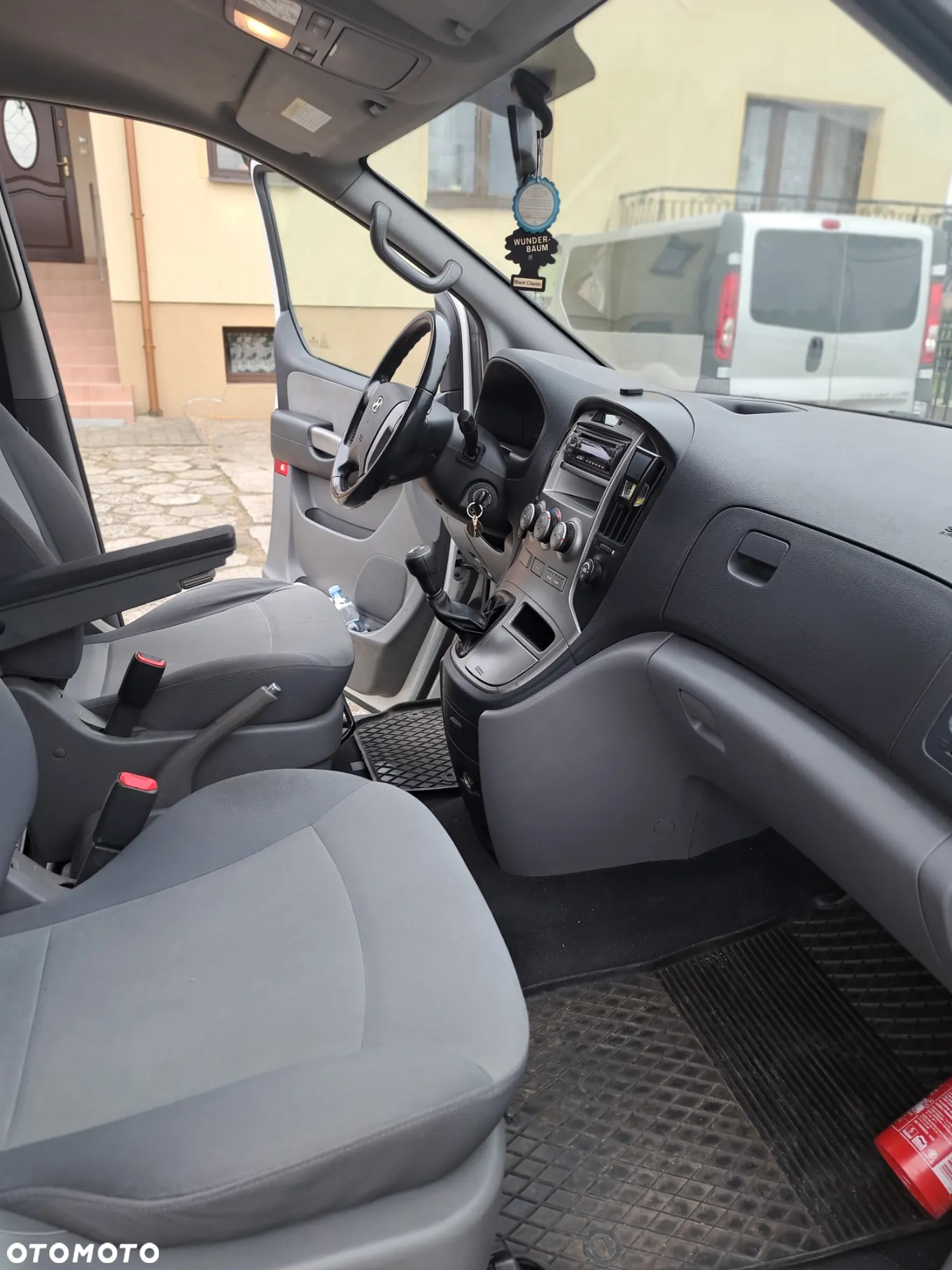 Hyundai H-1 - 5