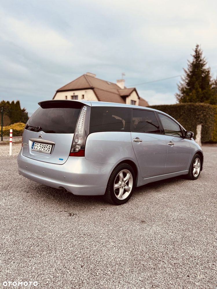 Mitsubishi Grandis 2.4 Intense (lea) - 2