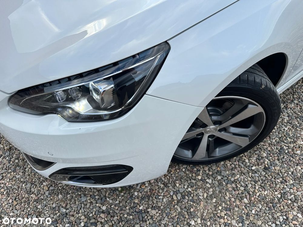 Peugeot 308 1.2 PureTech GPF GT Pack S&S - 8