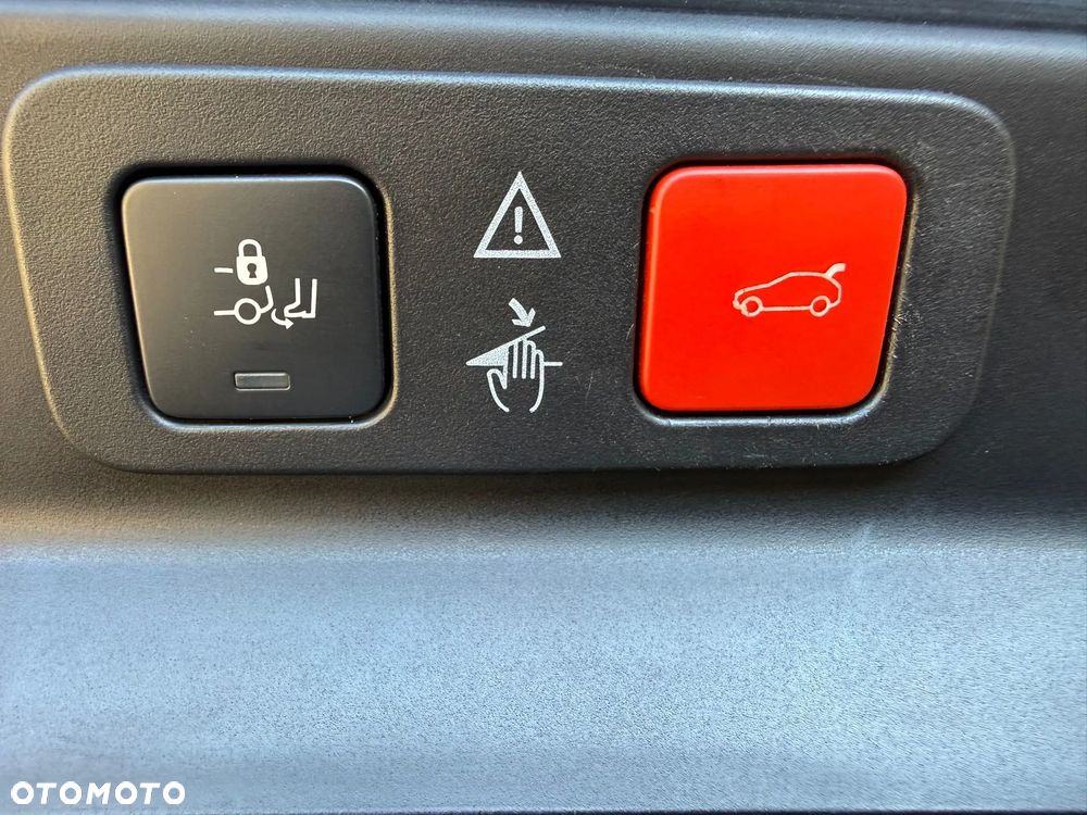 Peugeot 5008 BlueHDi 180 EAT8 GT - 26