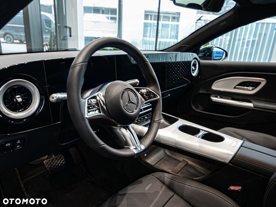 Mercedes-Benz CLA - 11