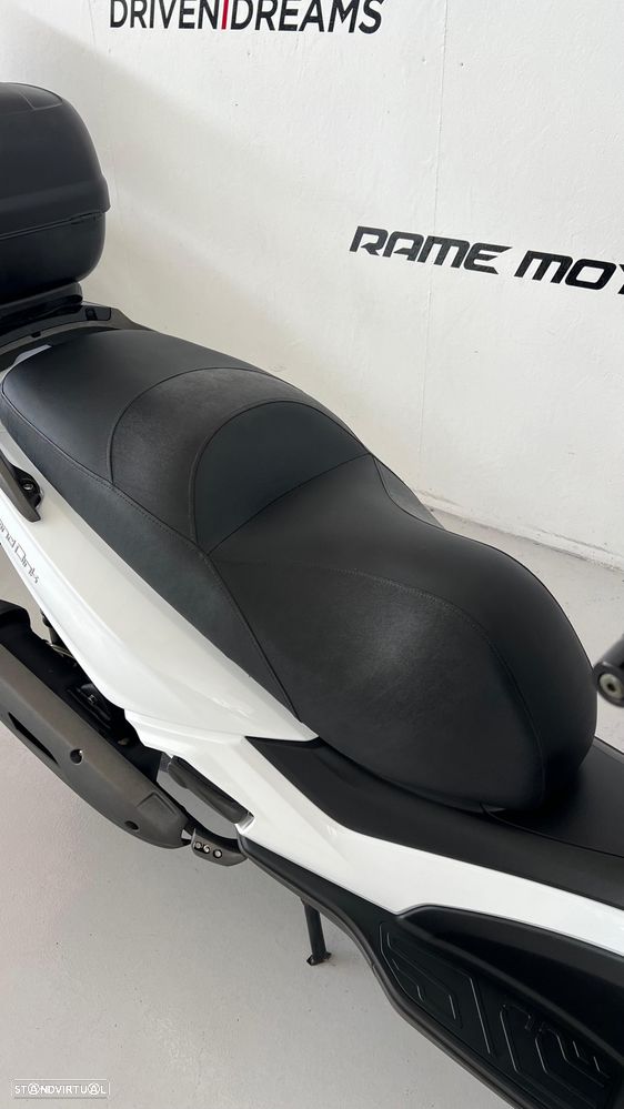 Kymco Grand Dink 125 - 8