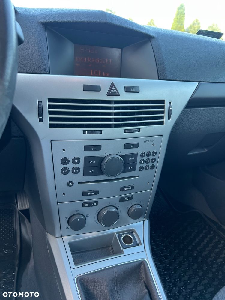 Opel Astra 1.6 Active - 11