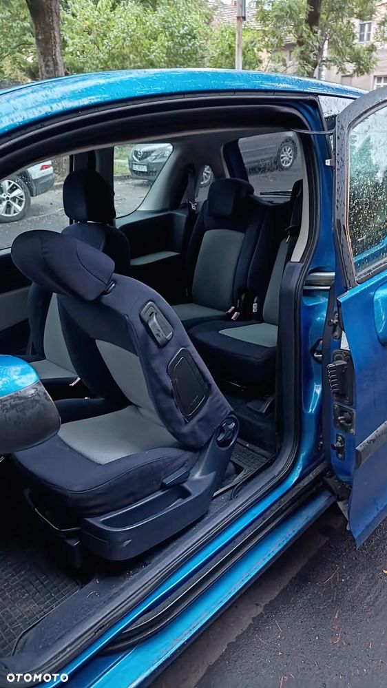 Peugeot 1007 1.4 Trendy - 12