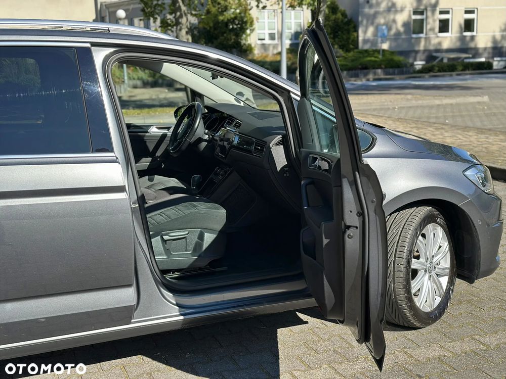 Volkswagen Touran 1.8 TSI BMT Highline DSG - 17
