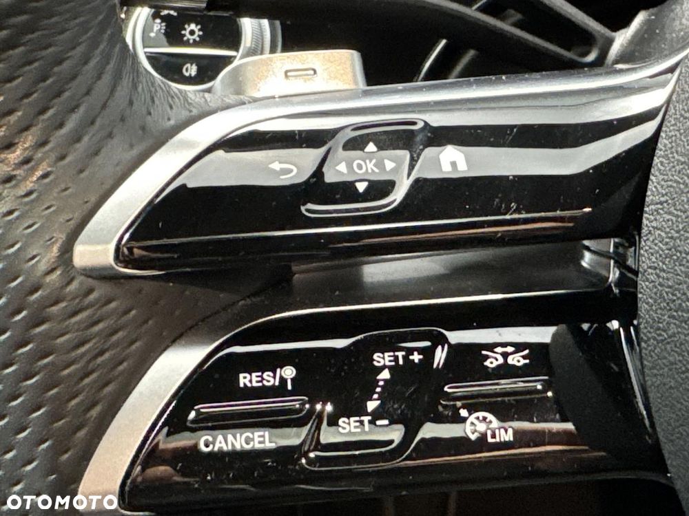 Mercedes-Benz Klasa E 300 de PHEV 4-Matic AMG 9G-Tronic - 16