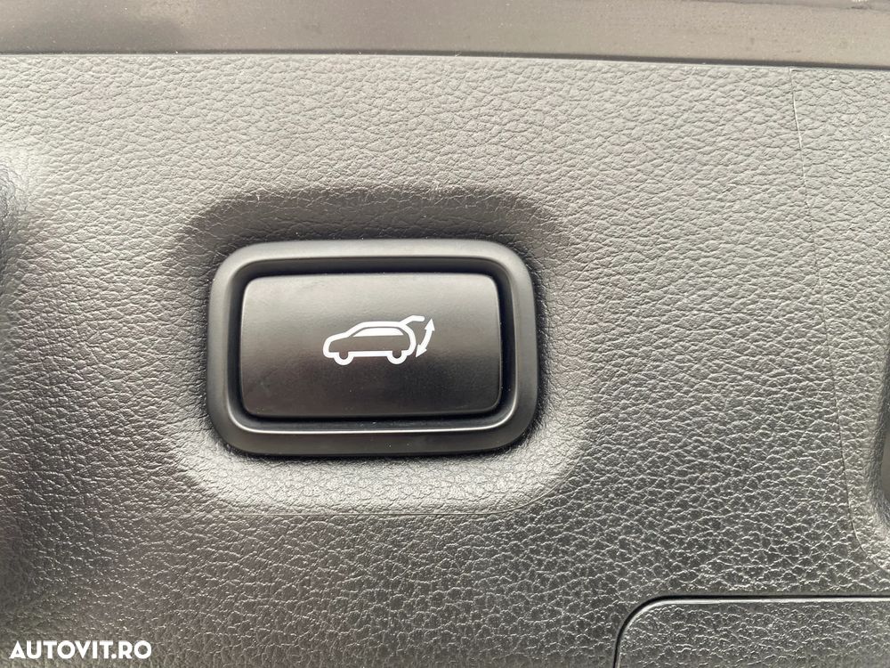 Hyundai Santa Fe Plug-in Hybrid 1.6 l 265 CP 4WD 6AT Luxury - 14
