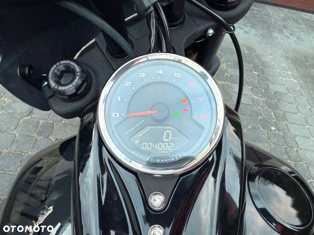 Harley-Davidson Dyna Fat Bob - 4