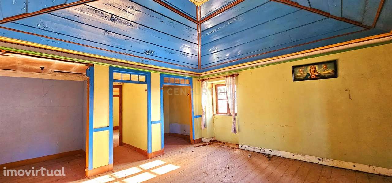 Casa para Recuperar em Braga, Ideal para Investimento - Grande imagem: 2/26