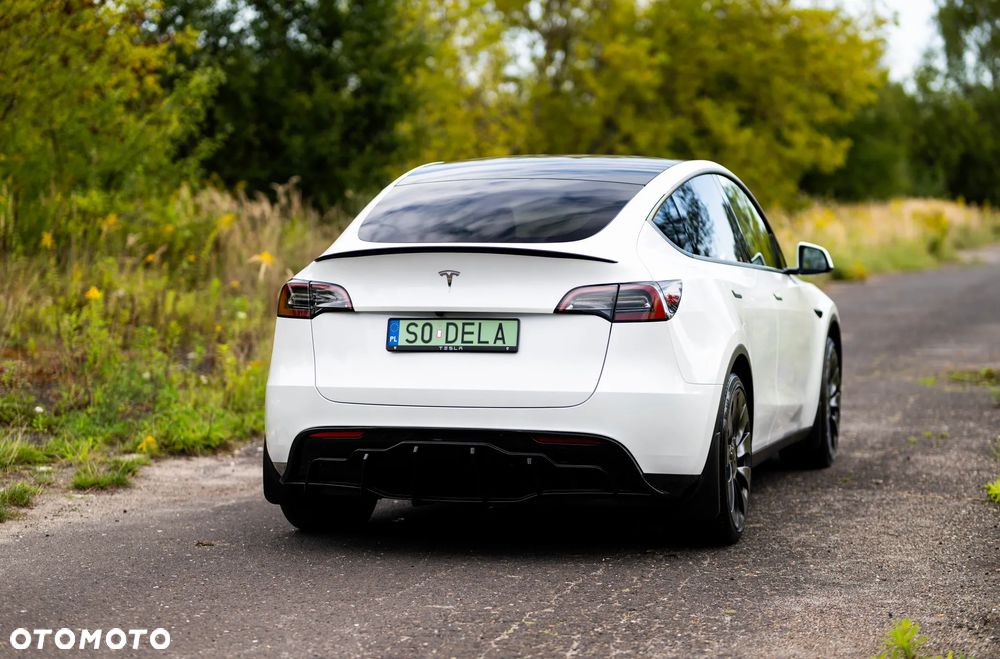 Tesla Y Model RWD - 8