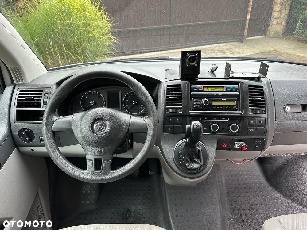 Volkswagen Transporter - 28