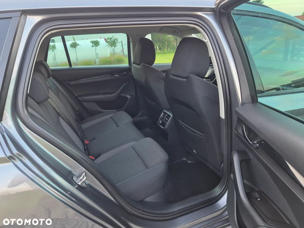Skoda Octavia 1.5 TSI ACT Ambition - 16