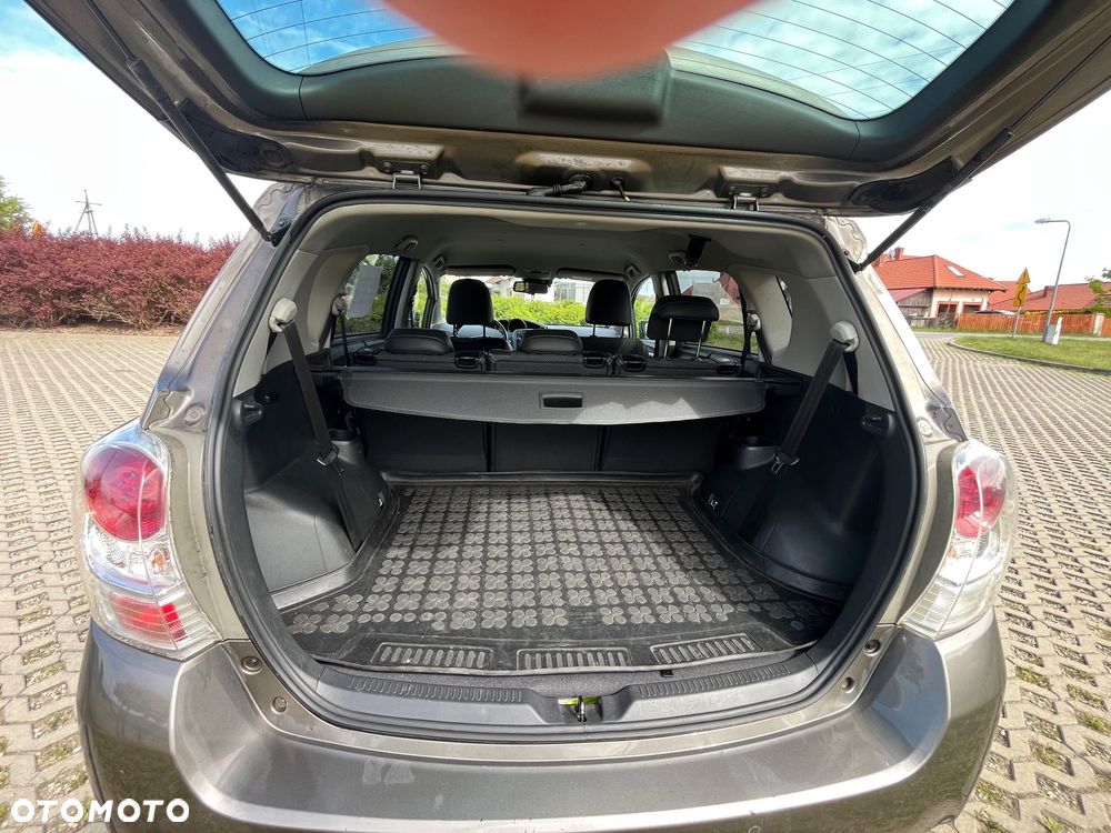 Toyota Verso 1.8 Premium 7os EU6 - 8