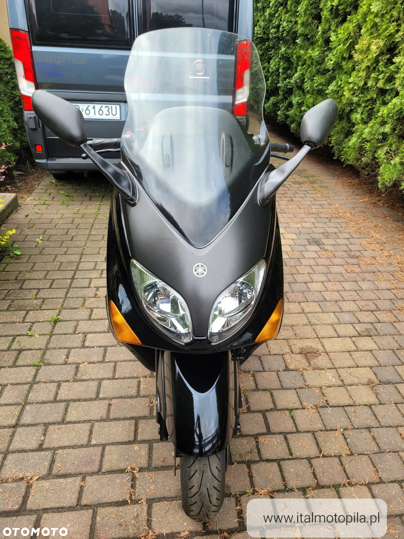 Yamaha Tmax - 24