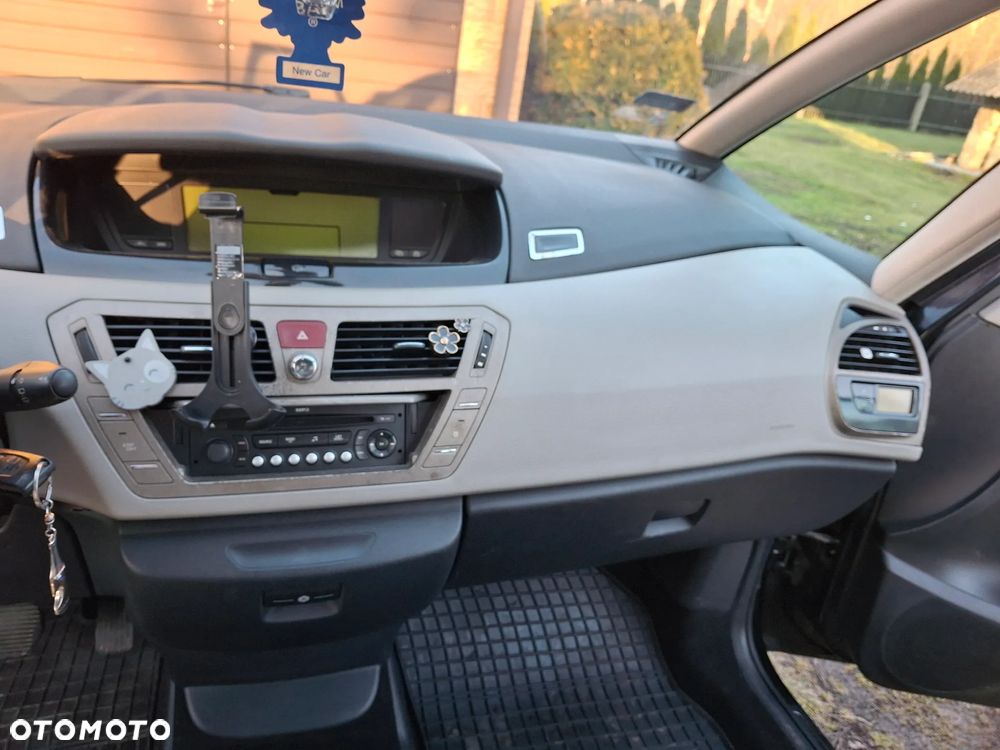 Citroën C4 Picasso 2.0 HDi FAP Exclusive - 13