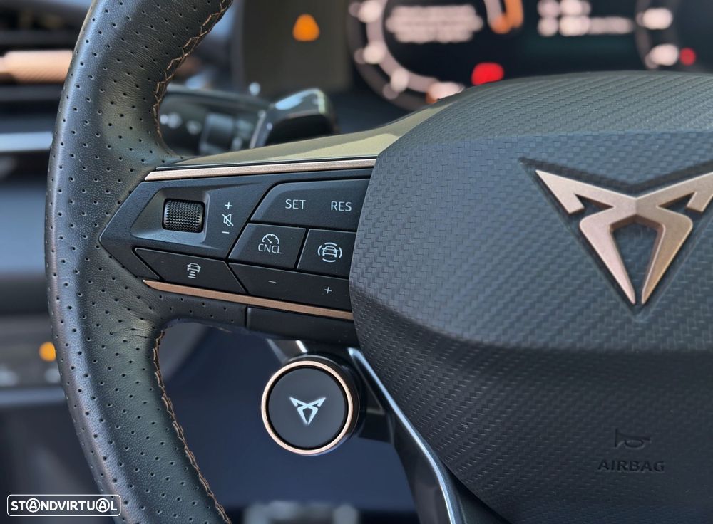 Cupra Terramar 1.5 e-Hybrid DSG - 11