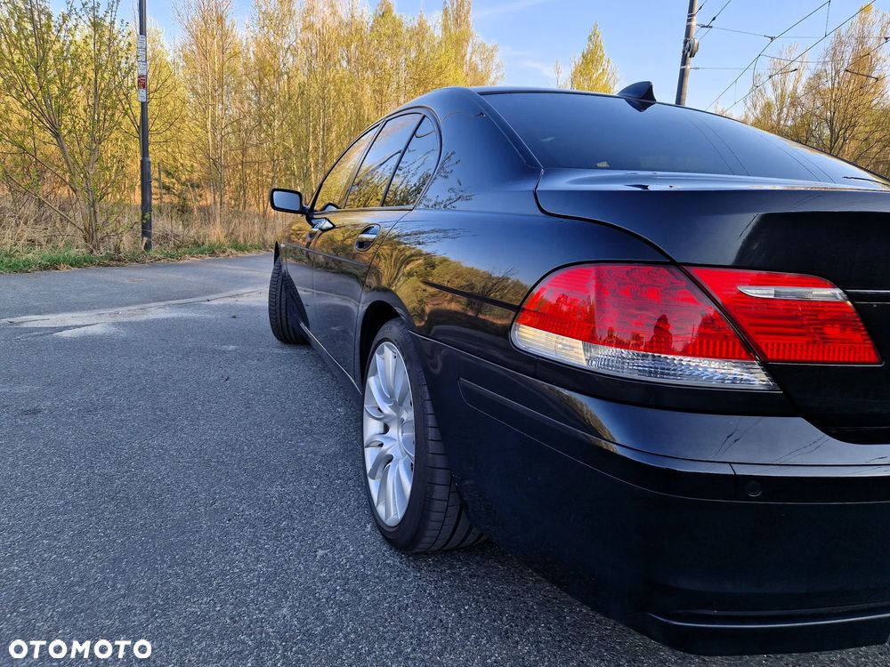 BMW Seria 7 760i - 9