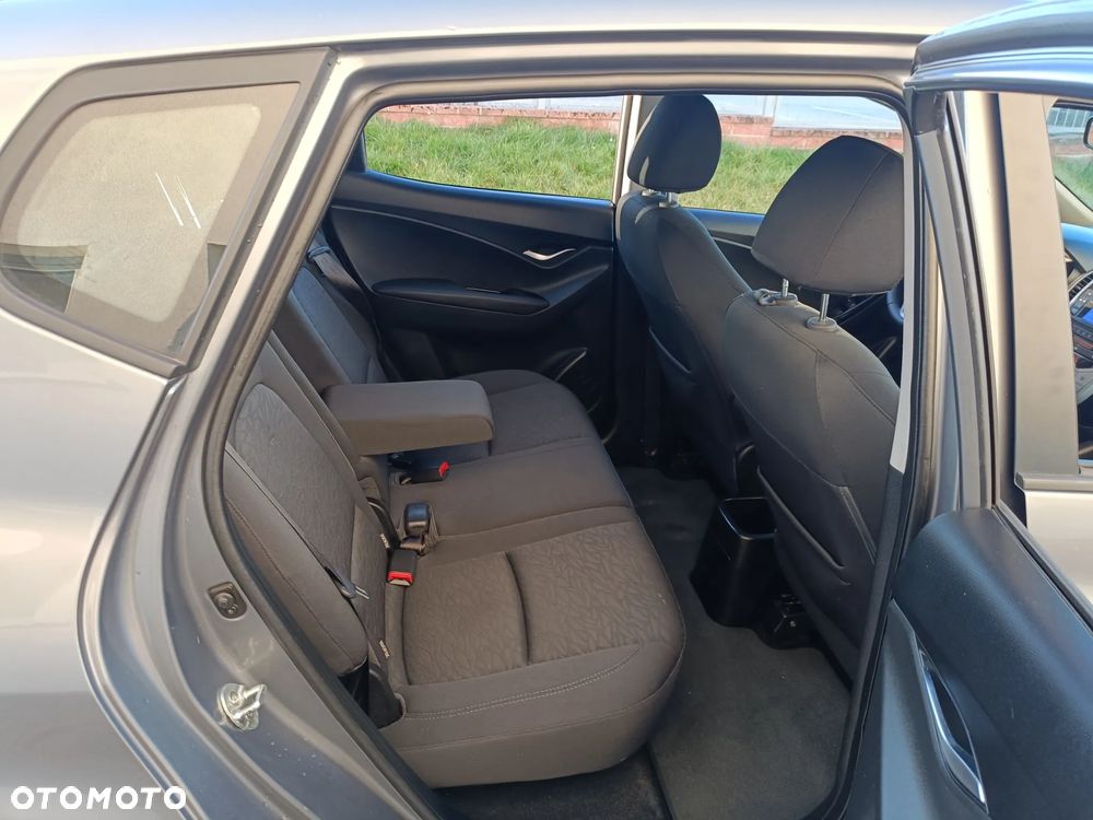 Hyundai ix20 1.4 CRDi blue Comfort - 18