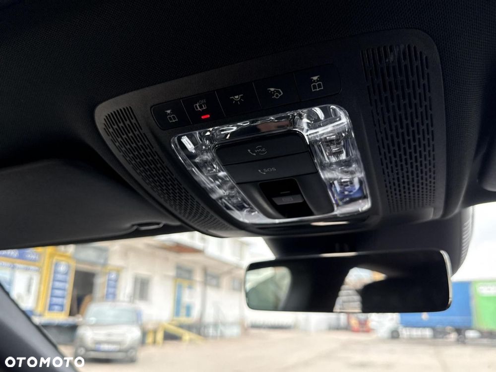 Mercedes-Benz CLA - 25