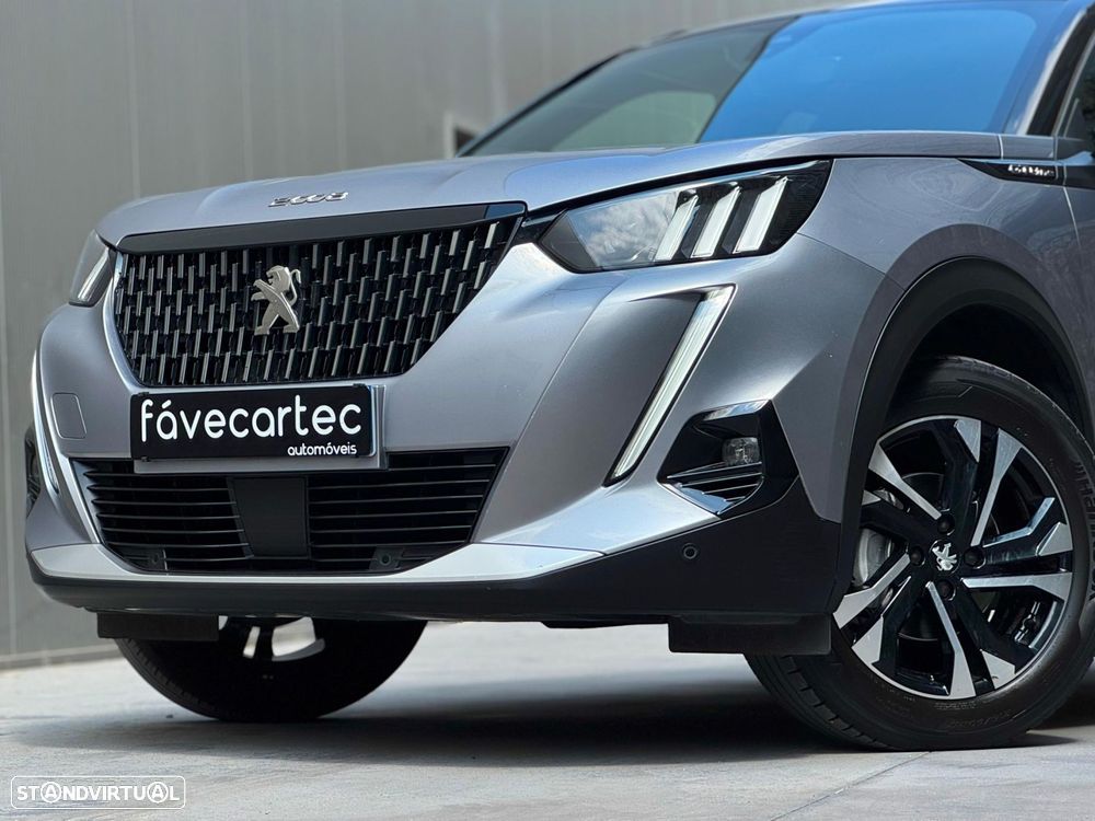 Peugeot 2008 1.2 PureTech GT Line - 22