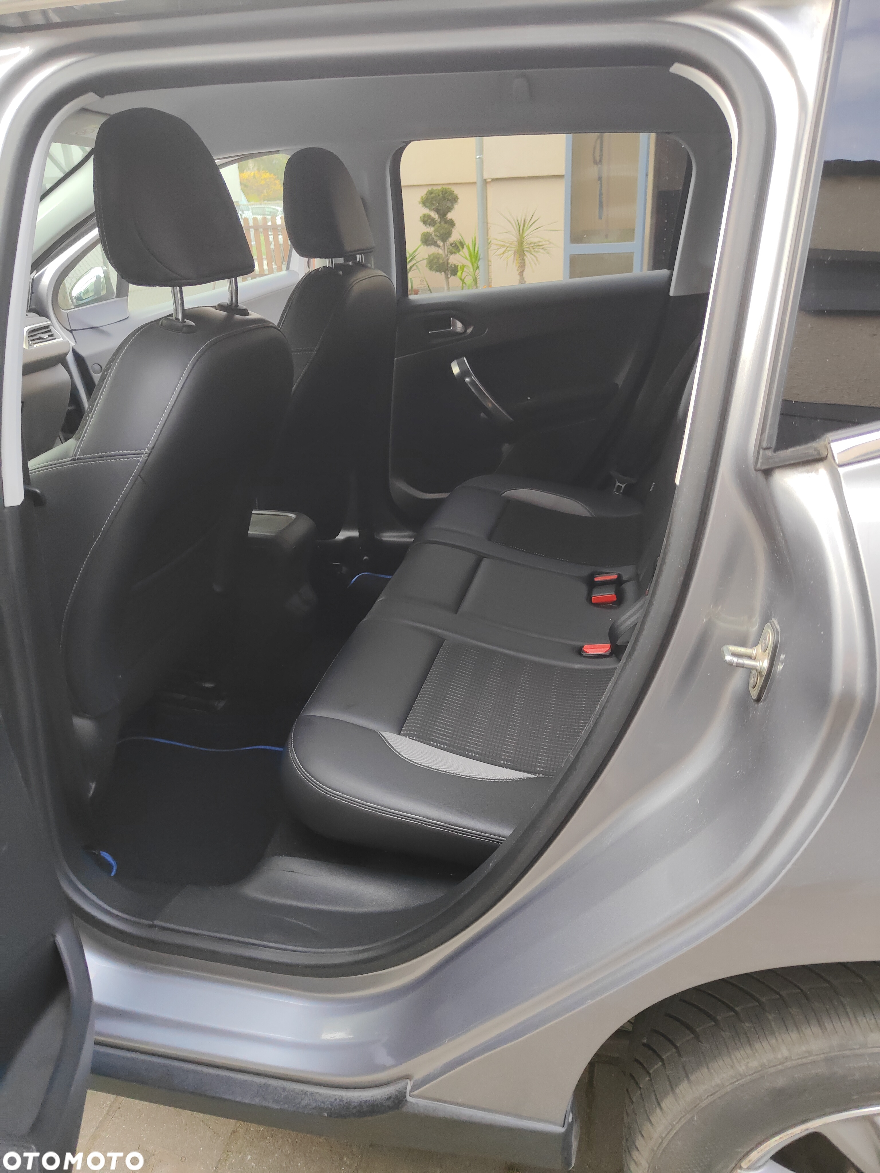 Peugeot 2008 e-HDi FAP 92 STOP & START Active - 6