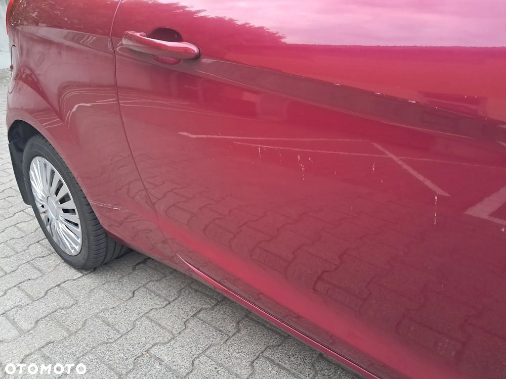 Ford KA 1.2 Titanium (air2) - 21