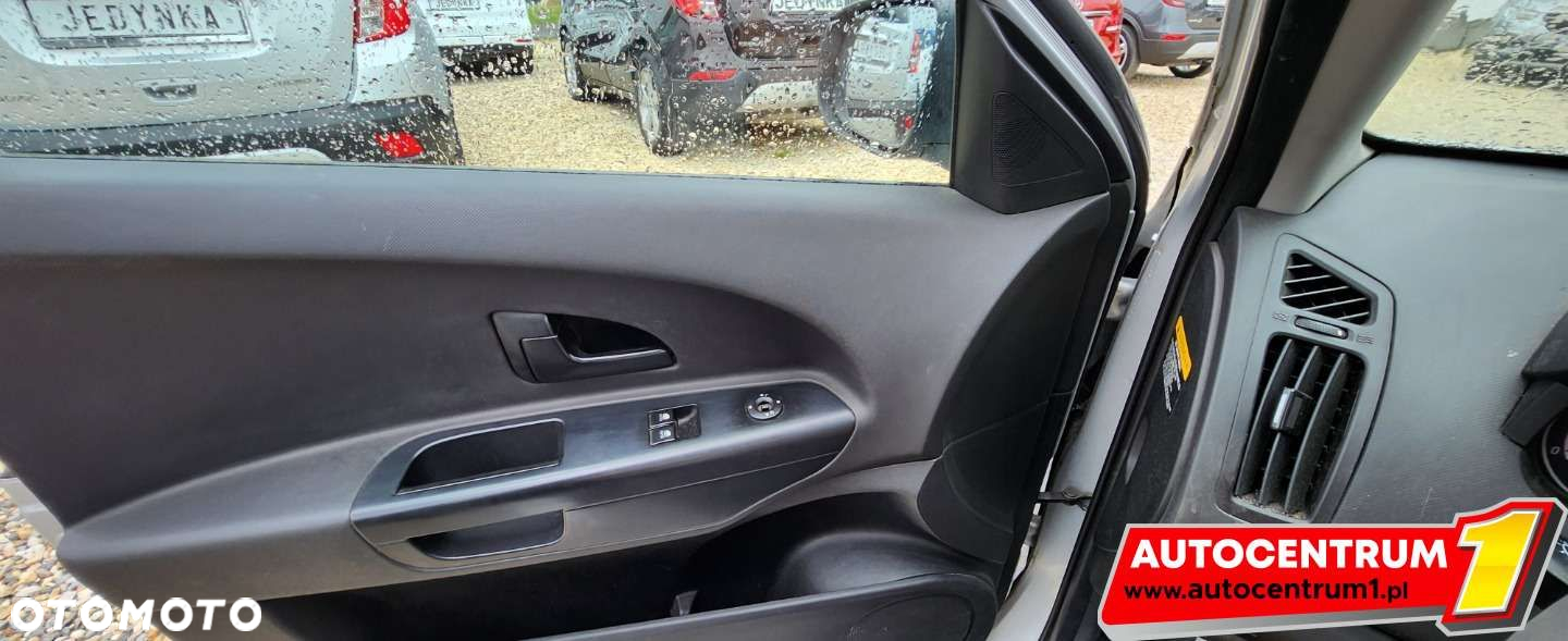 Kia Ceed - 21