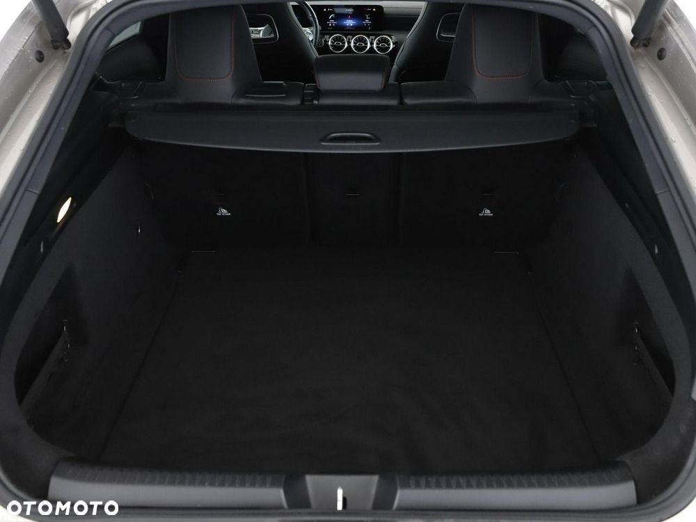 Mercedes-Benz CLA 200 d 8G-DCT AMG Line - 21