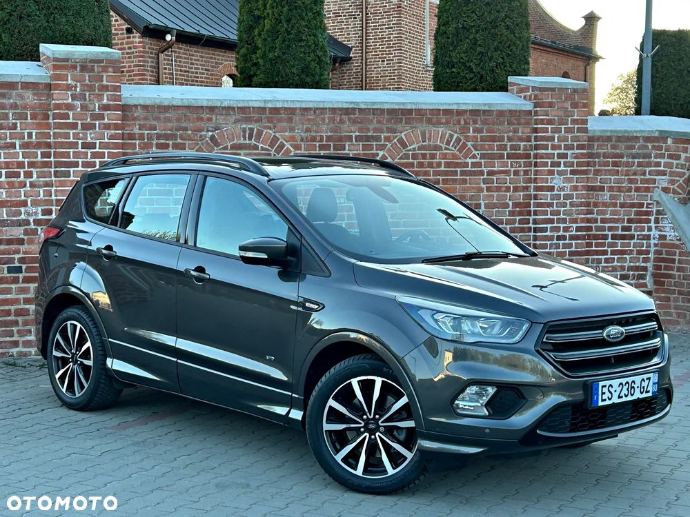 Ford Kuga 2.0 TDCi 4x4 ST-Line - 36