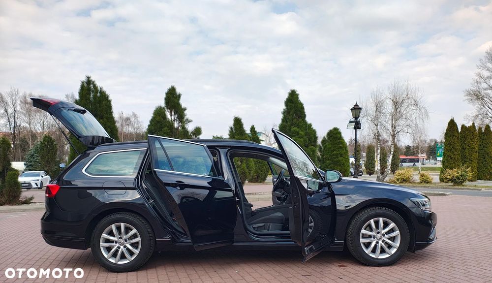Volkswagen Passat 2.0 TDI EVO Business DSG - 17