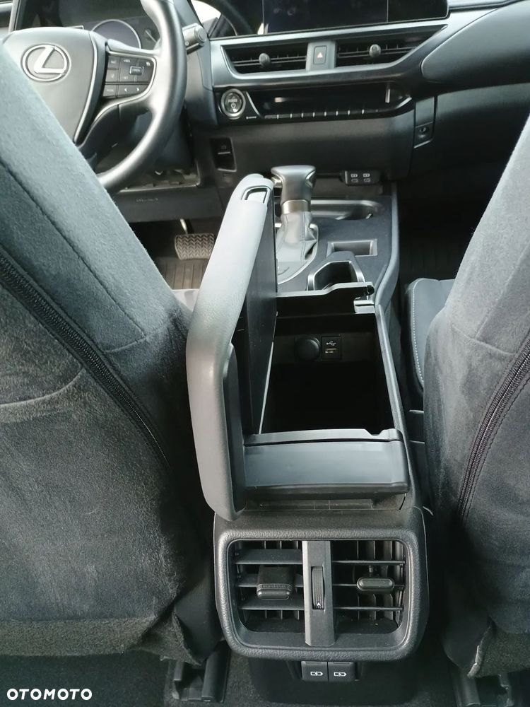 Lexus UX 250h GPF Business Edition 2WD - 30