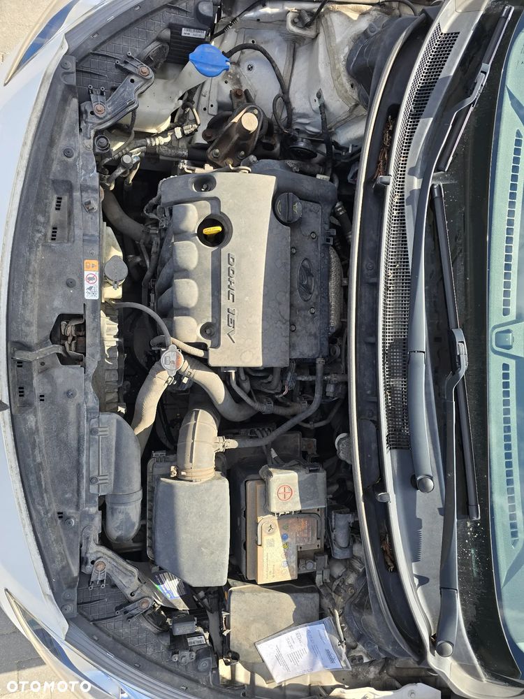 Hyundai i30 1.4 Classic + - 17