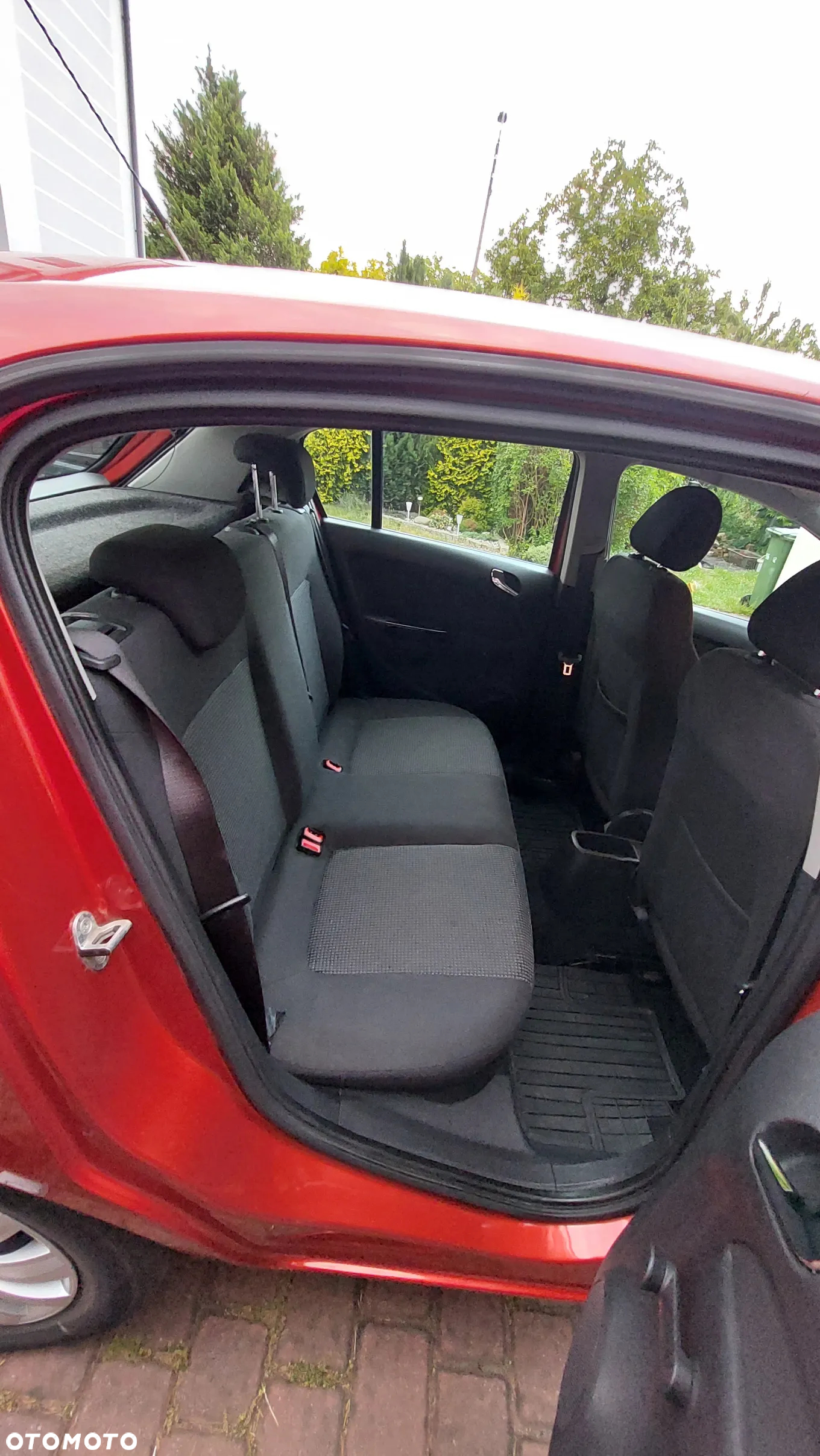 Opel Corsa 1.2 16V Edition / Active - 14