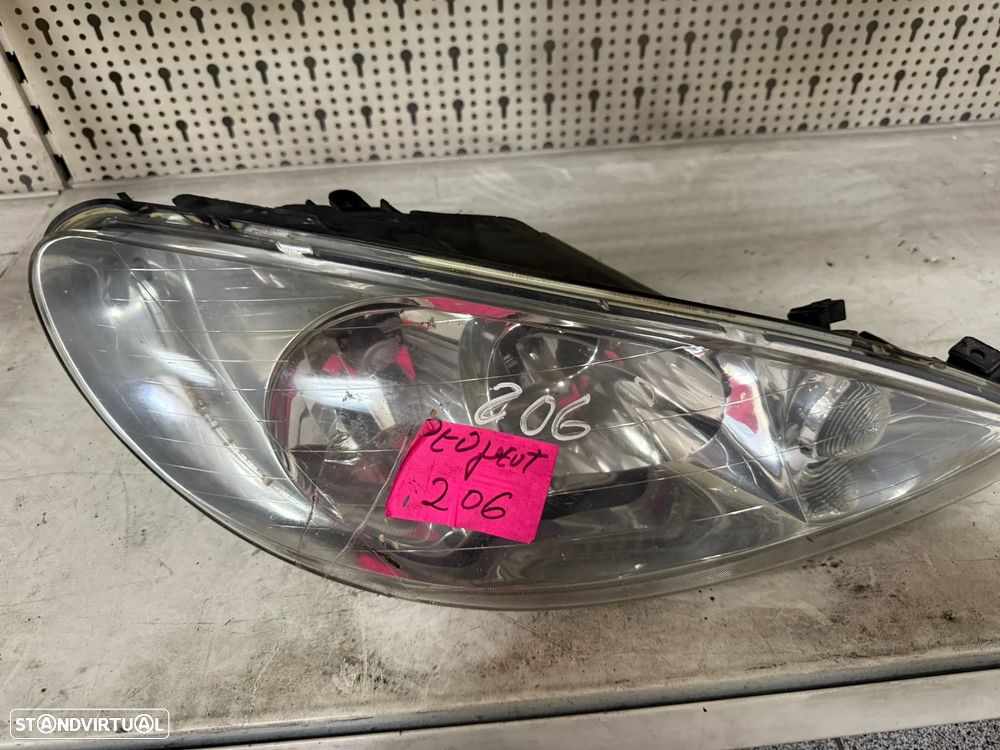 Farol peugeot 206 esquerdo - 1