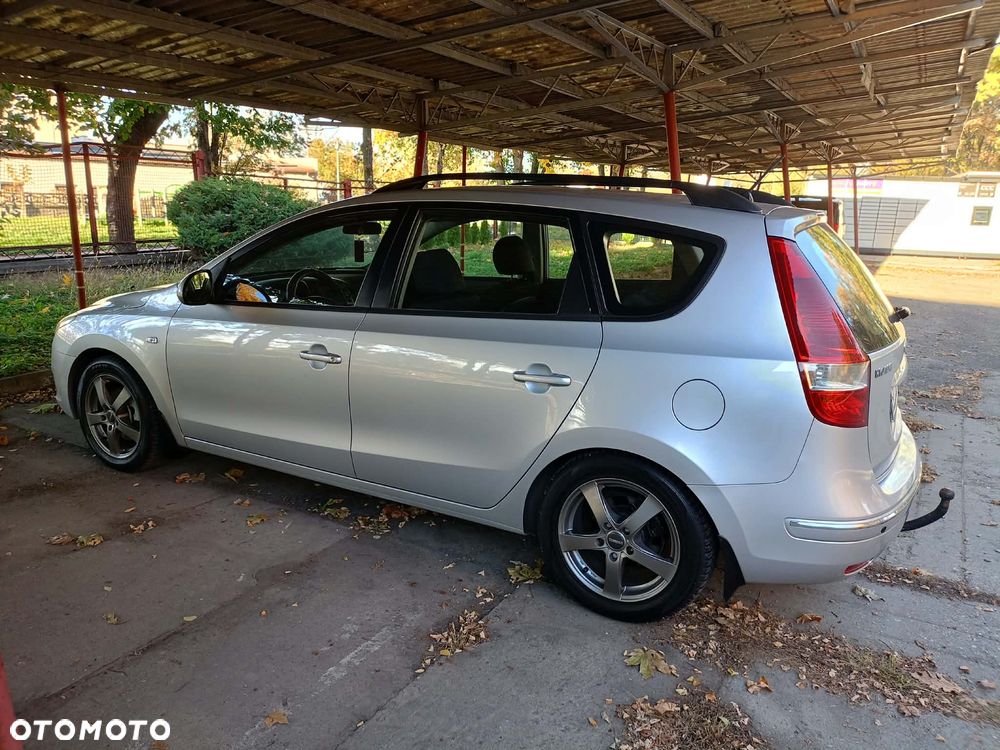 Hyundai I30 2010 photo 4