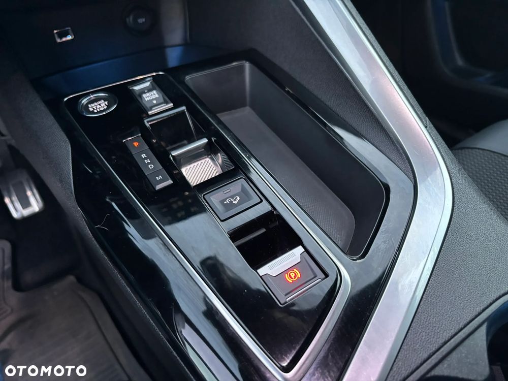 Peugeot 5008 BlueHDi 130 EAT8 GT - 11