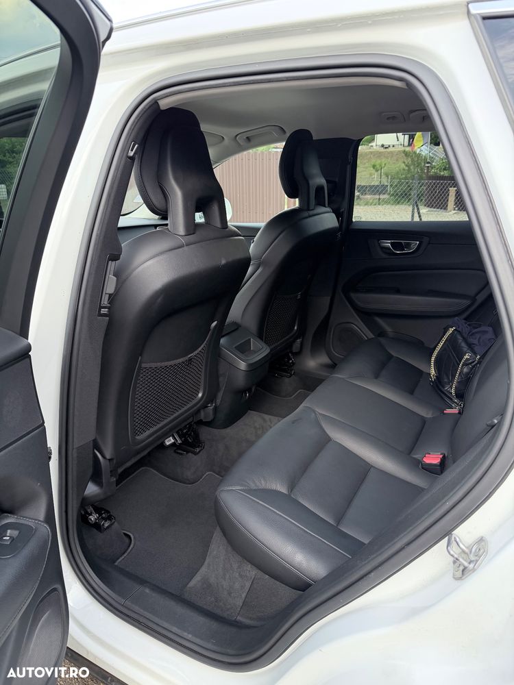 Volvo XC 60 B4 MHEV Inscription - 16