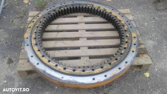 Coroana de rotire pentru komatsu pc340 - 1