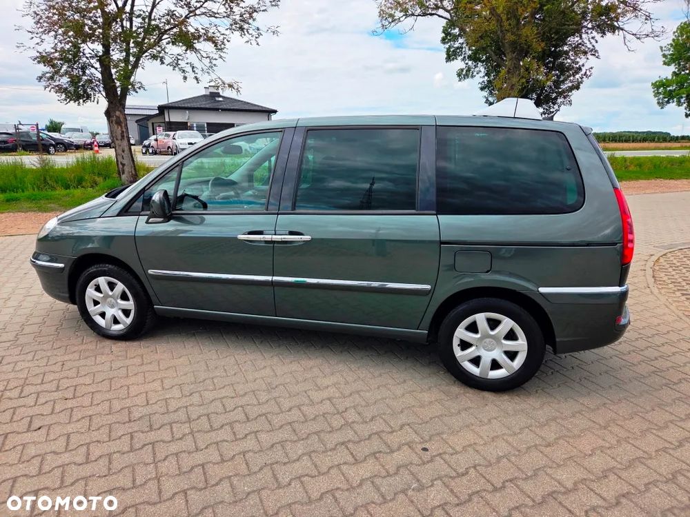 Peugeot 807 HDi 135 Premium - 19