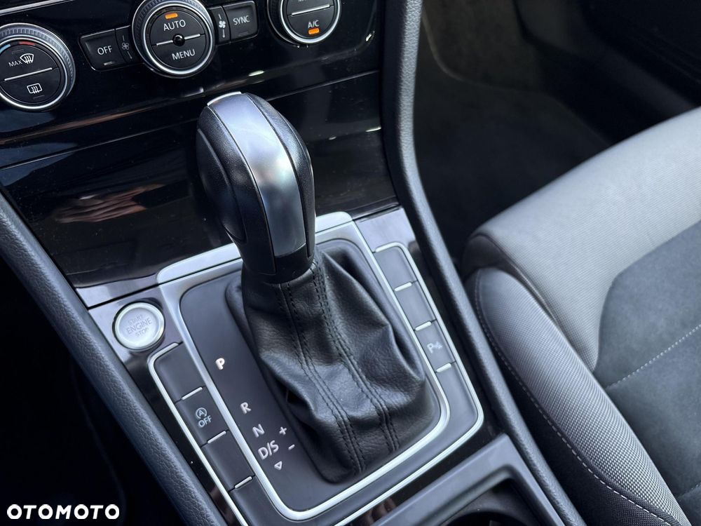 Volkswagen Golf VII 2.0 TDI BMT Highline DSG - 15