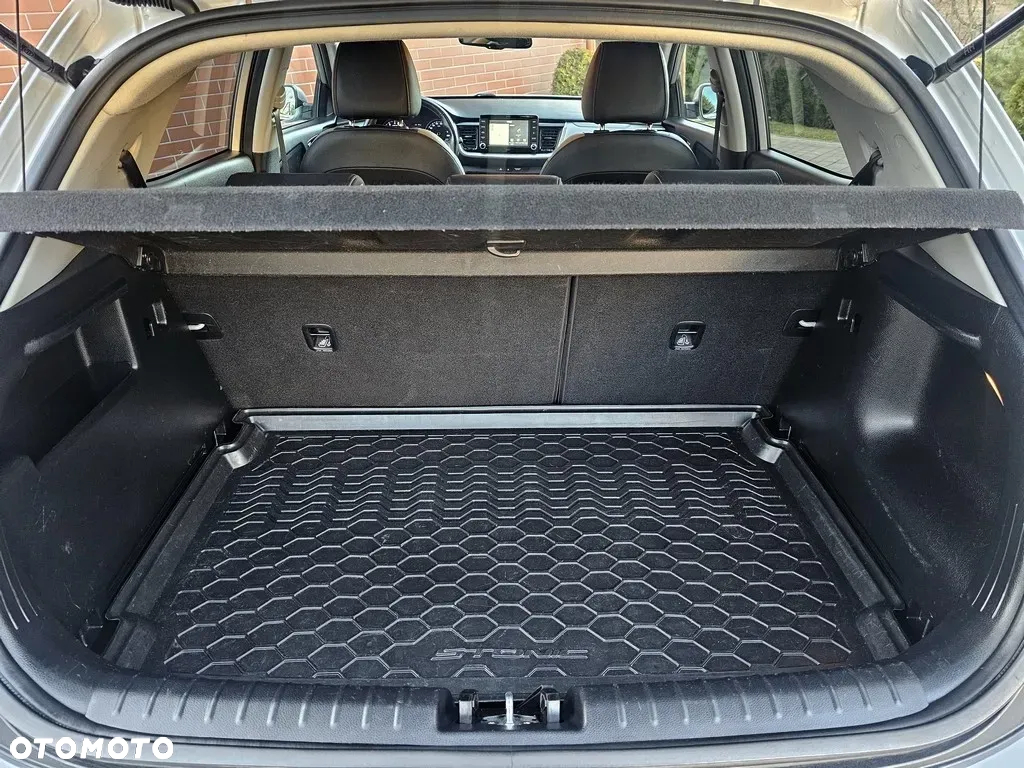Kia Stonic 1.0 T-GDI 120 Platinum Edition - 30