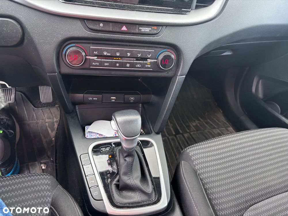 Kia XCeed 1.5 T-GDI M DCT - 11