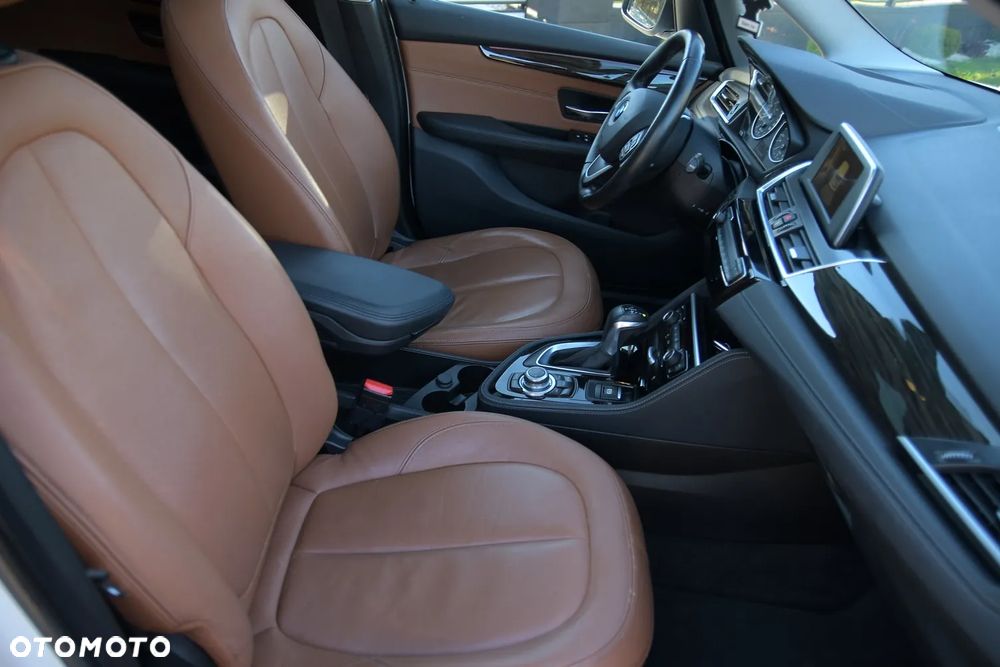 BMW Seria 2 218d Sport-Aut Luxury Line - 19