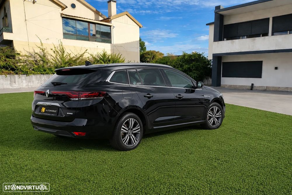 Renault Mégane Sport Tourer E-TECH Plug-in 160 INTENS - 3