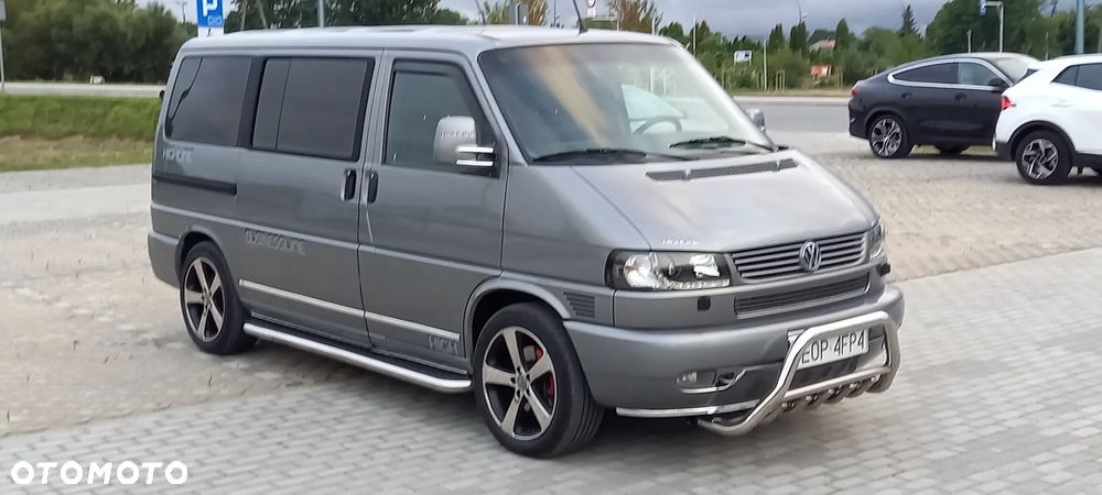 Volkswagen Caravelle - 4