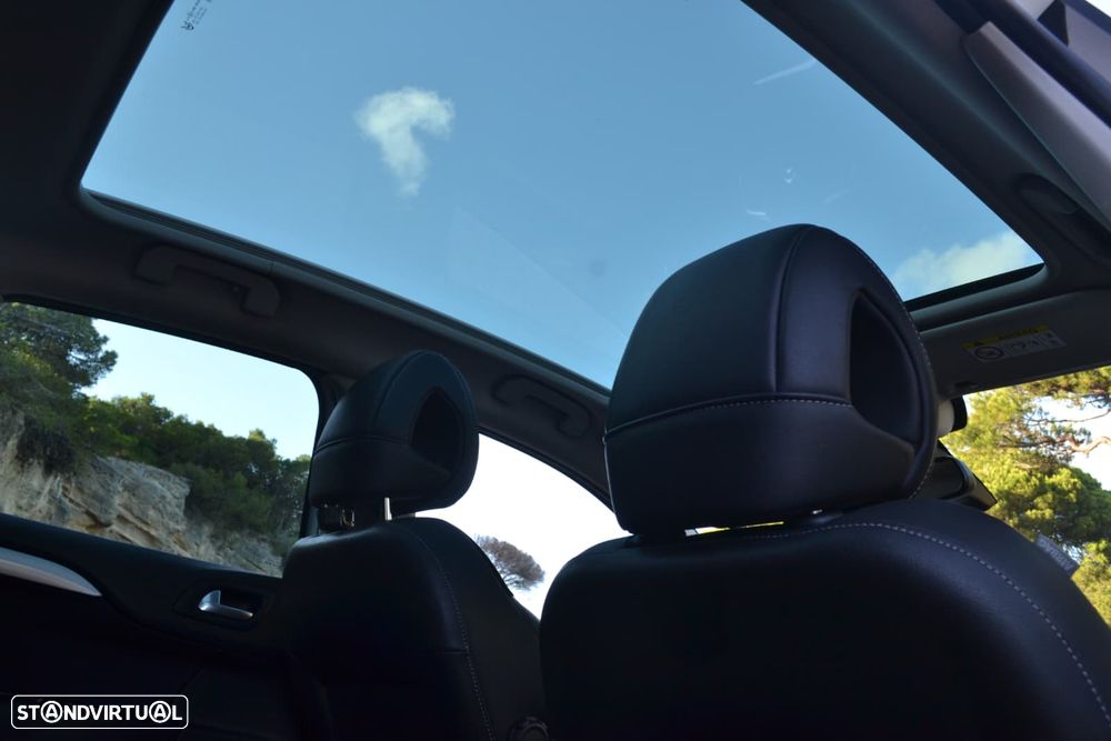 Citroën C4 PureTech 130 Stop&Start SHINE - 17