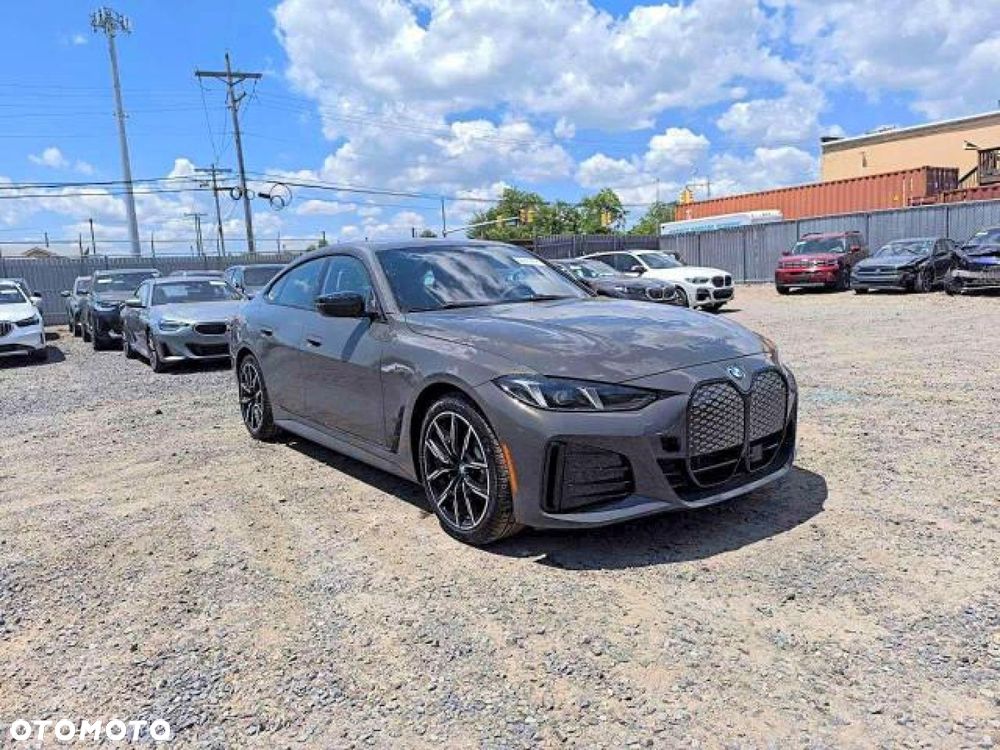 BMW i4 - 7