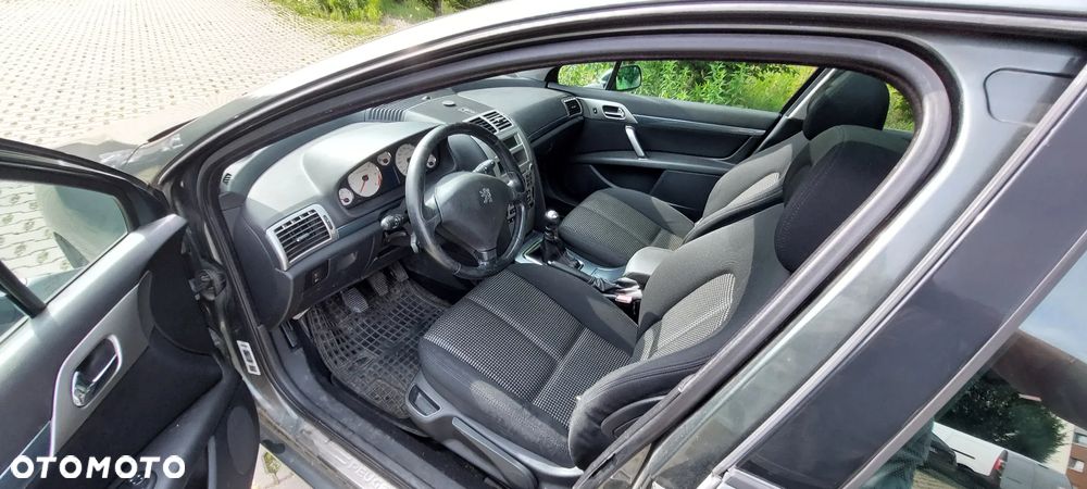 Peugeot 407 - 5